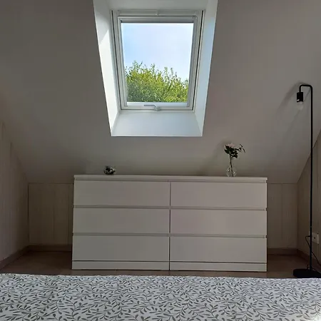 4 Minutes From Sainte-mere-eglise - Independent On First Floor Of Big House With Garden And Heated Pool Opened If Weather Is Ok * Fresville