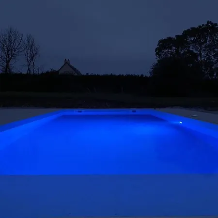 アパート 4 Minutes From Sainte-mere-eglise - Independent On First Floor Of Big House With Garden And Heated Pool Opened If Weather Is Ok