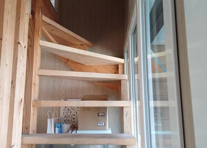 Apartment 4 Minutes From Sainte-mere-eglise - Independent On First Floor Of Big House With Garden And Heated Pool Opened If Weather Is Ok Fresville